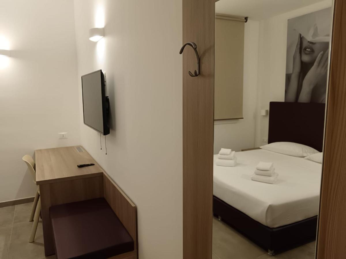 Bertiera Rooms Bologna Luaran gambar